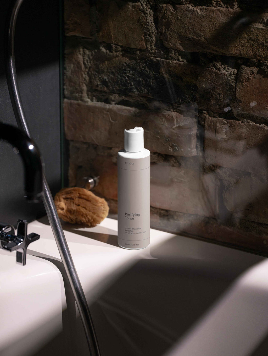 Purifying Toner for Oily Skin with Salicylic Acid – Clears Pores & Balances Skin